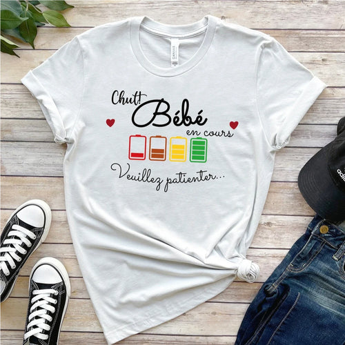 T-shirt pour la future maman Bébé en cours..