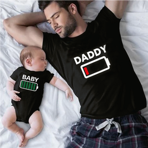 T-shirt Papa / Enfant : Daddy - Baby Batterie